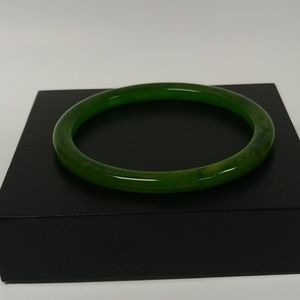 Jewelry - Vintage Marbled Green Bakelite Bangle Jewelry - Vintage Marbled Green Bakelite Bangle